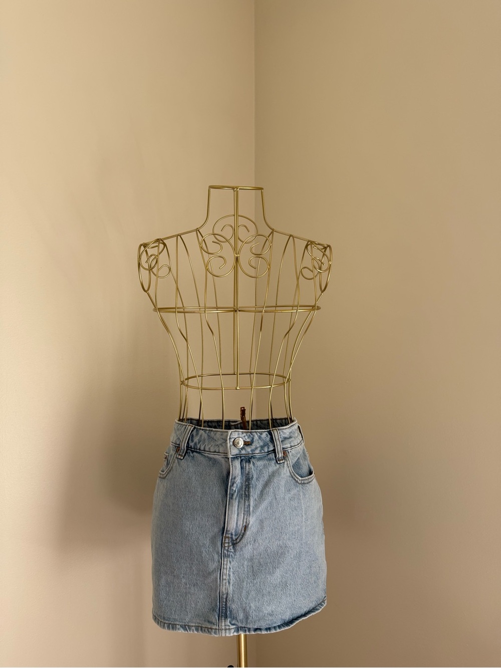 Pacsun Bella mid- rise Denim Mini Skirt